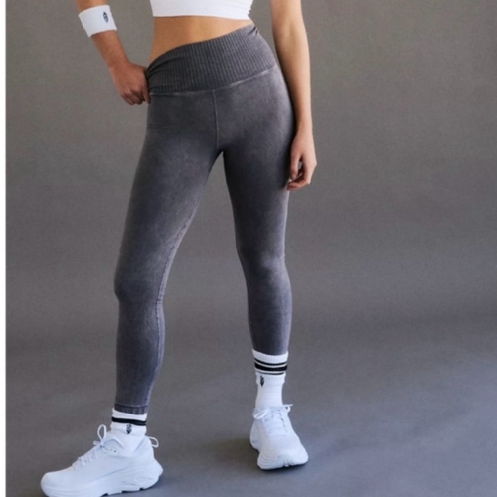 Free People Good Karma SHANTI Leggings - Picture 3 of 3
